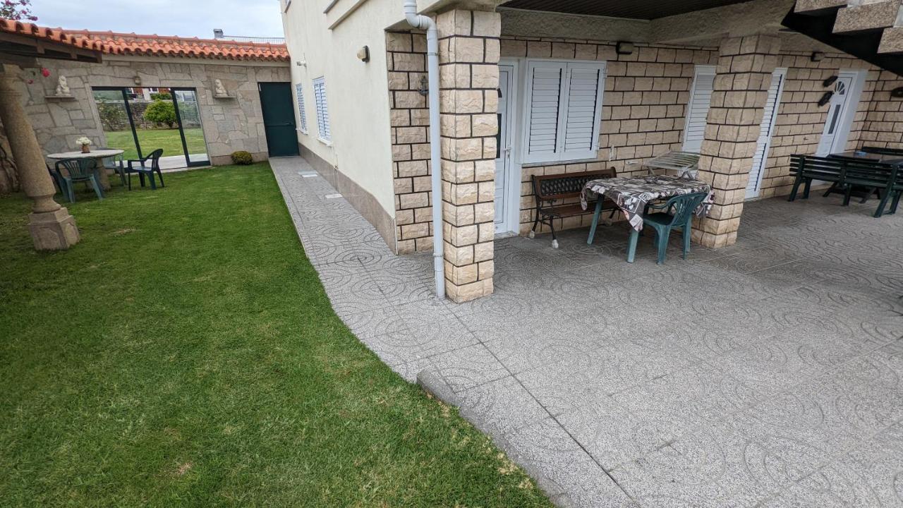 Room Villa Ribeiro Pilgrims Way To Santiago Bike A Garage For Marinhas Esposende Exteriör bild