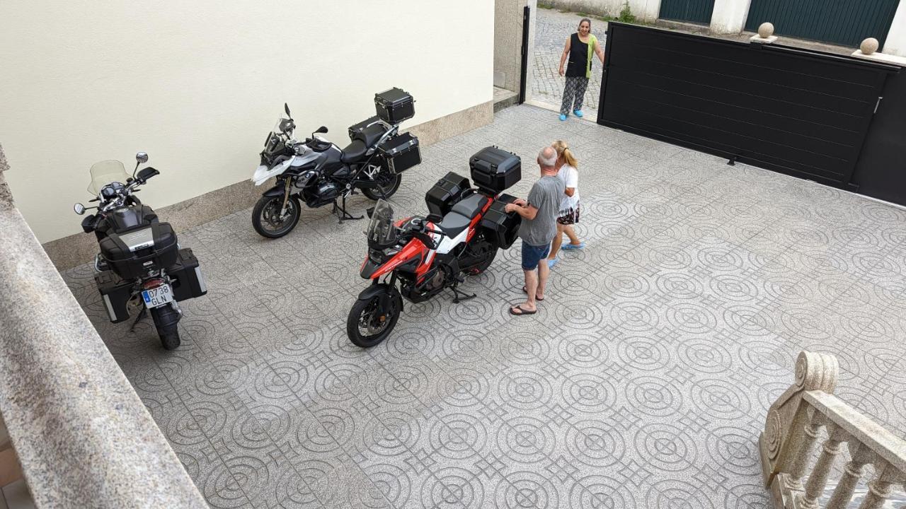 Room Villa Ribeiro Pilgrims Way To Santiago Bike A Garage For Marinhas Esposende Exteriör bild